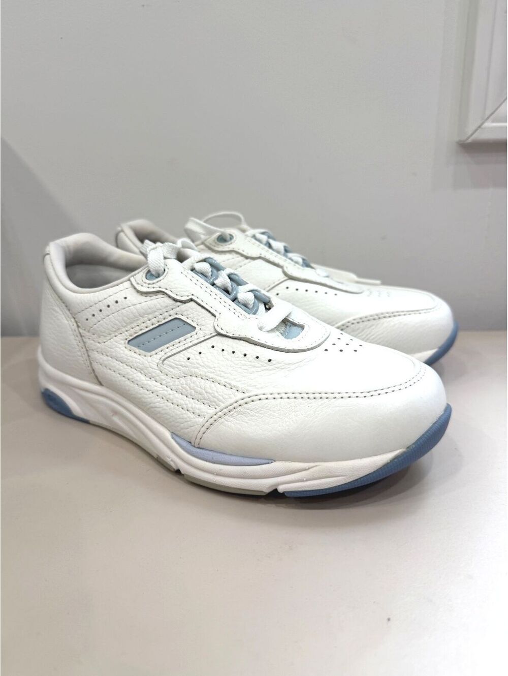 SAS Women's Tour White Leather Comfort Walking Shoes Size 6.5 Triple Wide w3